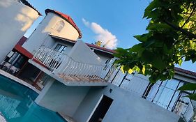 Eeufees Guesthouse